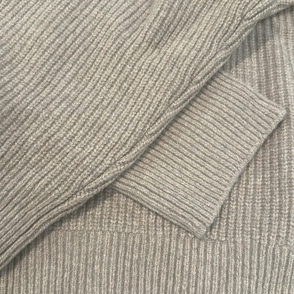 GAP hooded sweater - size XL tall - Picture 3 of 4